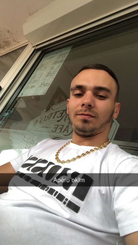 Reza, 25 ans, Outremécourt