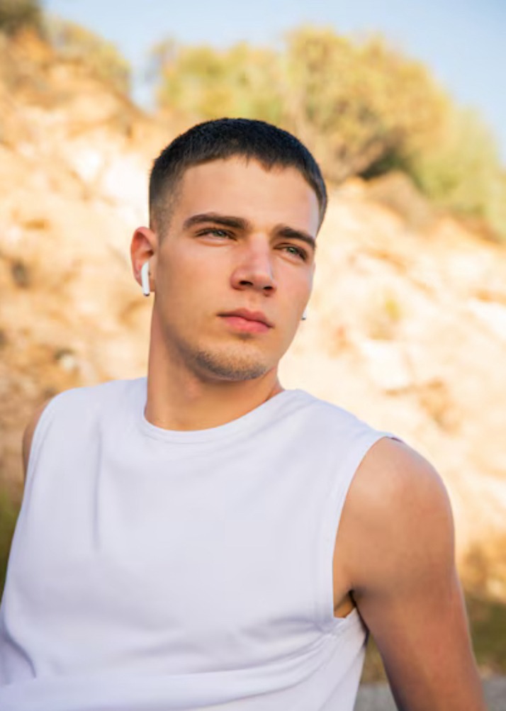 Messaoud, 23 ans, Villars-Santenoge