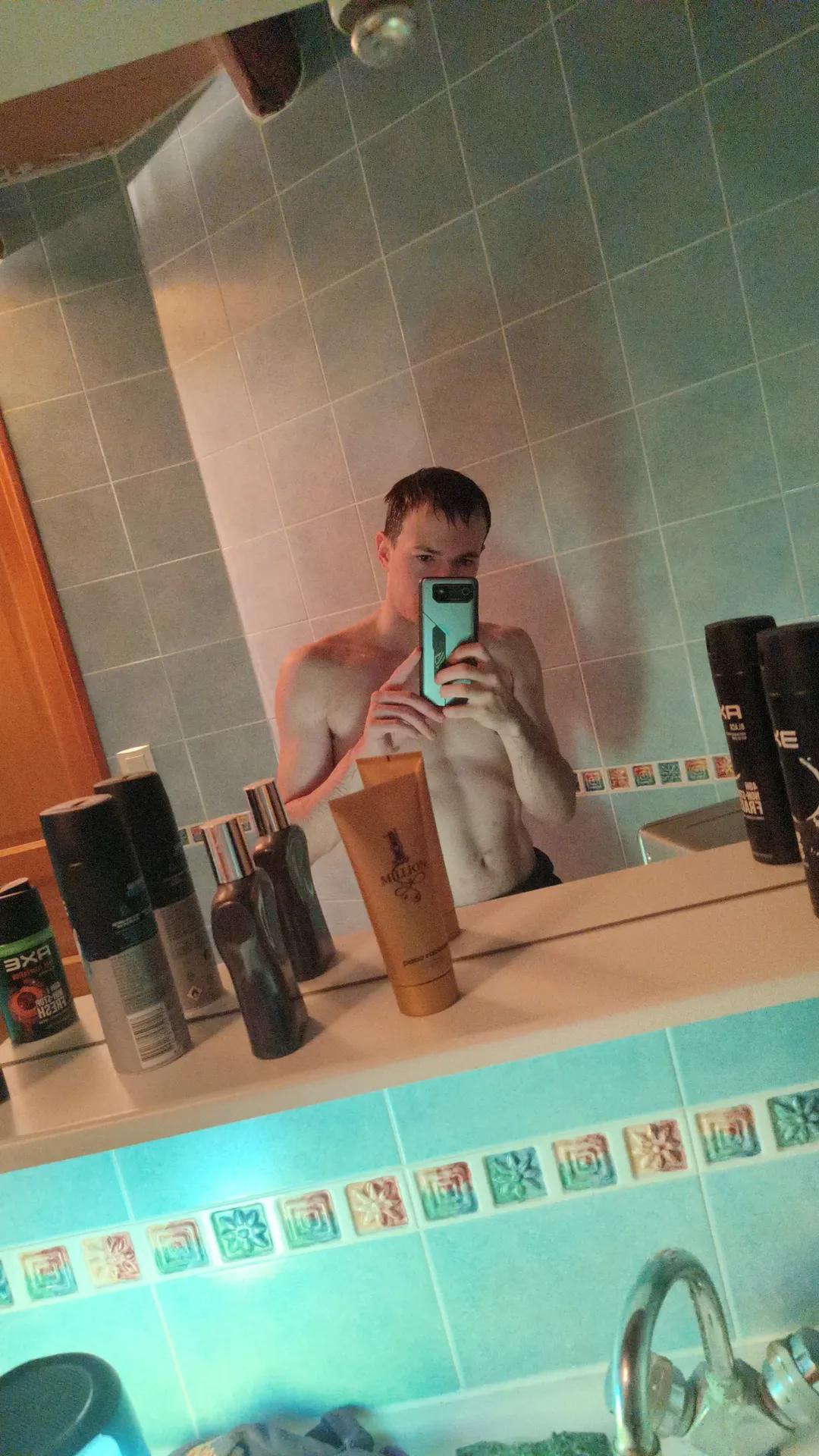 Niccolo, 26 ans, Laneuville-au-Pont