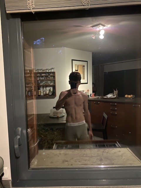 Manolis, 24 ans, Nomécourt